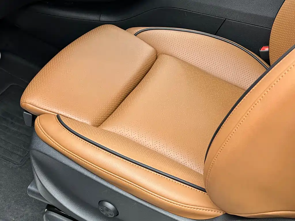 Mercedes-Benz V-Class — миниатюра 15