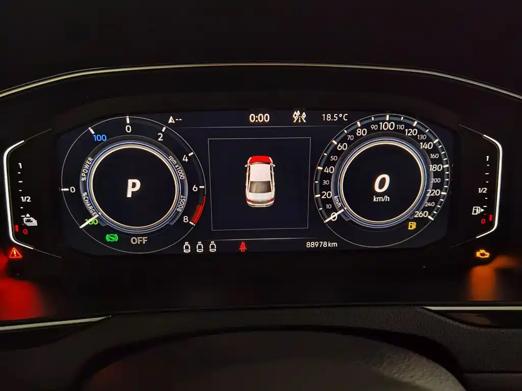 Volkswagen Magotan PHEV — миниатюра 12