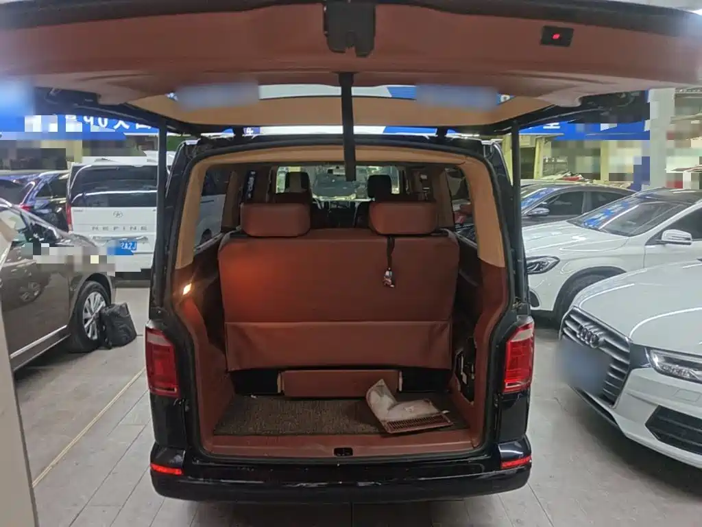 Volkswagen Caravelle — миниатюра 19
