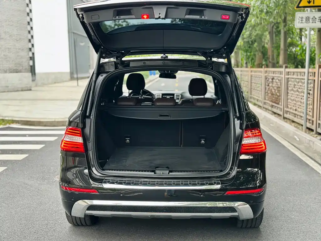Mercedes-Benz M-Class — миниатюра 8