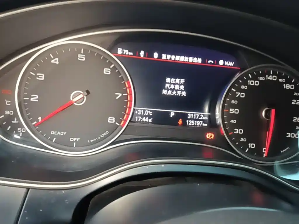 Audi A6L — миниатюра 12