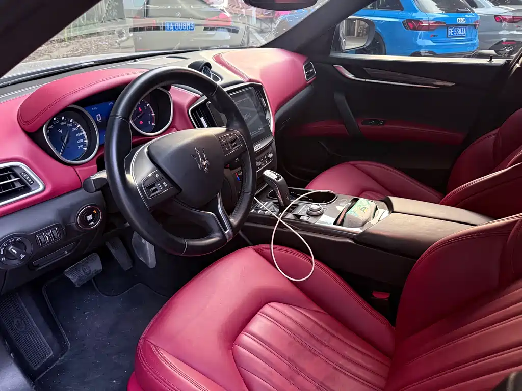 Maserati Ghibli — миниатюра 4