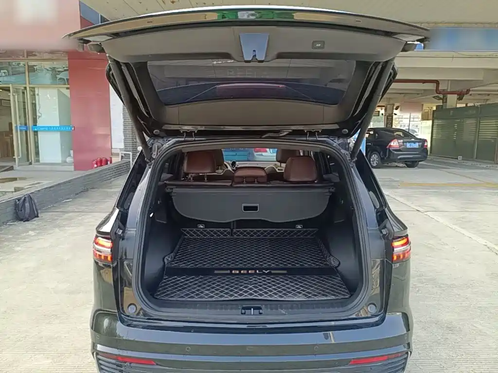 Geely Xingyue L — миниатюра 19
