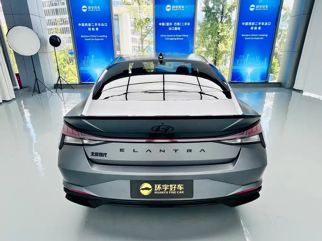 Hyundai Elantra — миниатюра 8