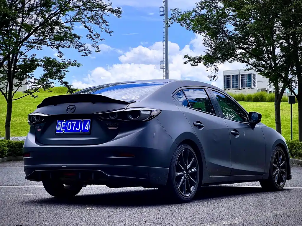Mazda Mazda3 3 2019 1.5L AT Luxury VI