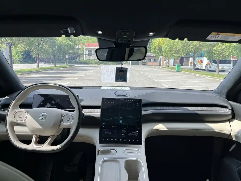 NIO ES6 — миниатюра 6