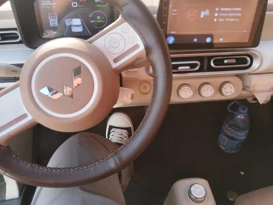Wuling MINIEV — миниатюра 12