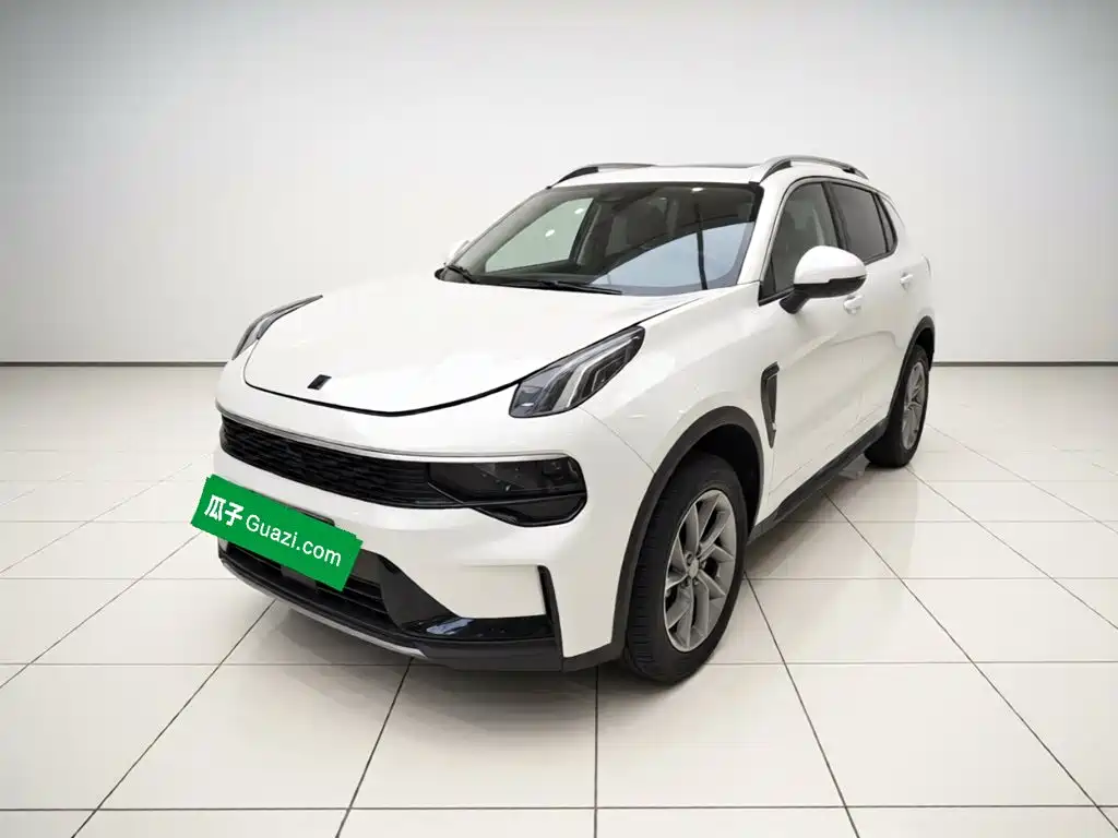 Lynk & Co 01