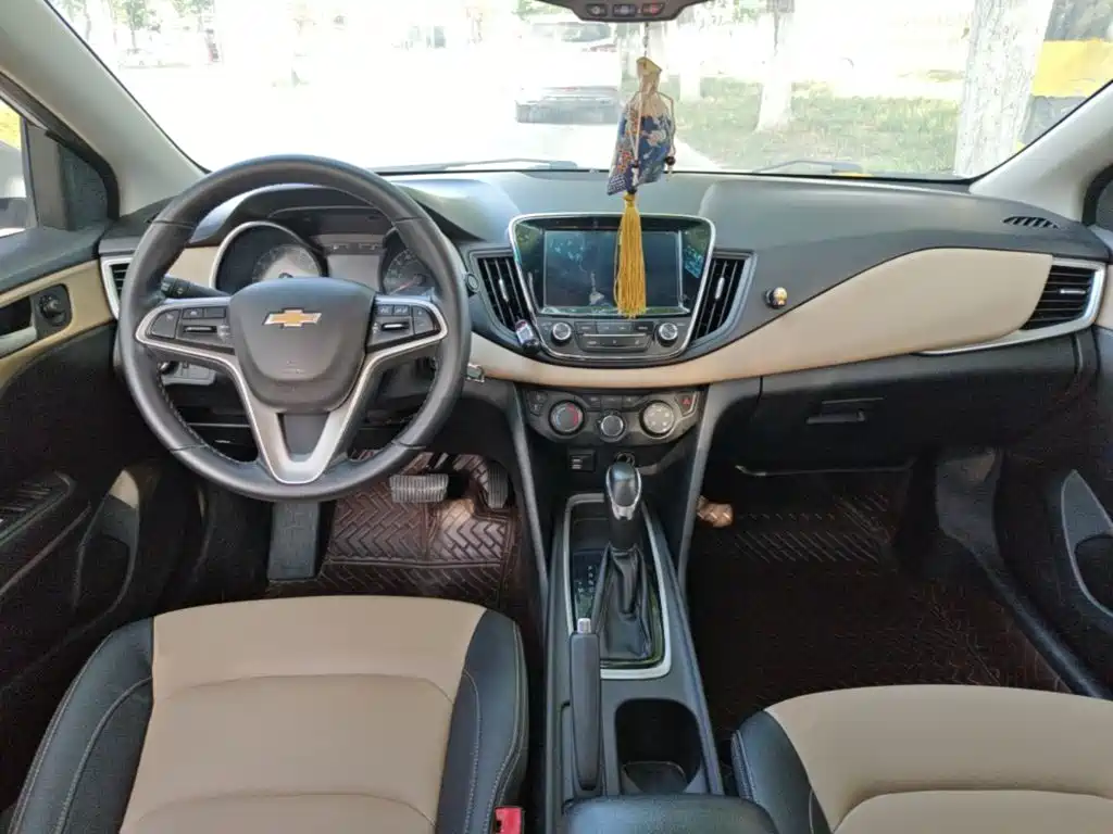Chevrolet Monza — миниатюра 10