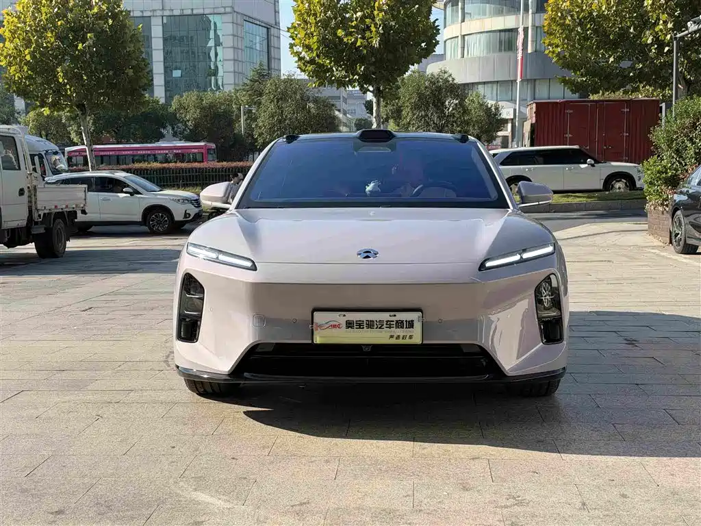 NIO ET5 — миниатюра 2