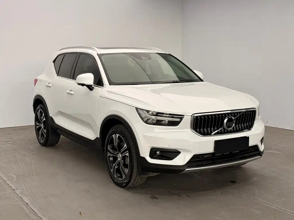 Volvo XC40 — миниатюра 3