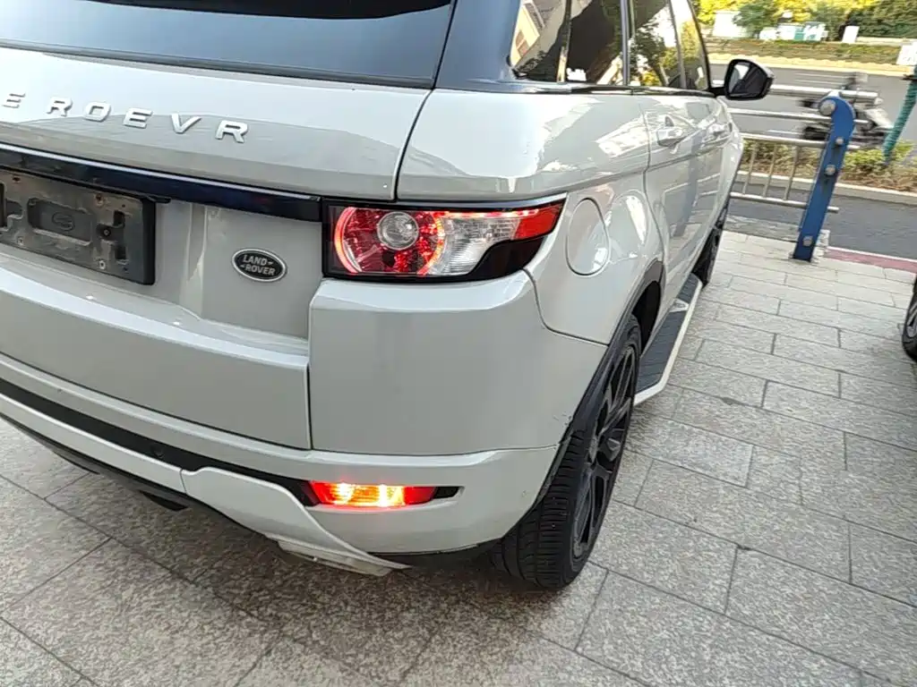 Land Rover Evoque (Import) — миниатюра 8