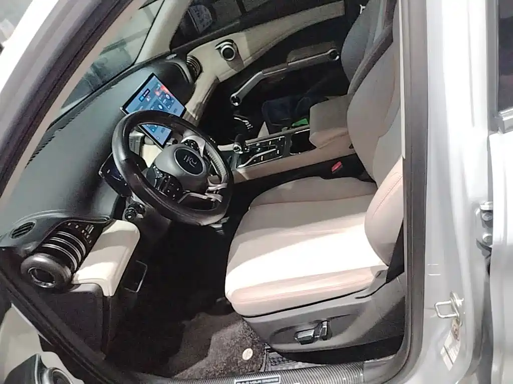 BYD Yuan Plus — миниатюра 15
