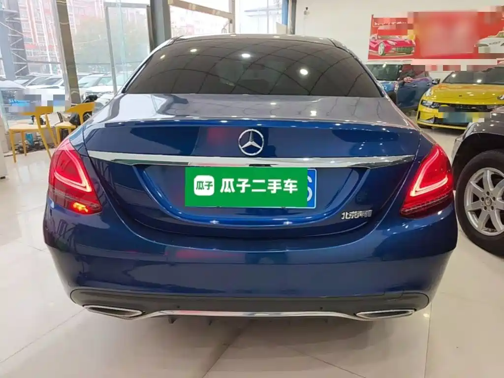 Mercedes-Benz C-Class — миниатюра 6