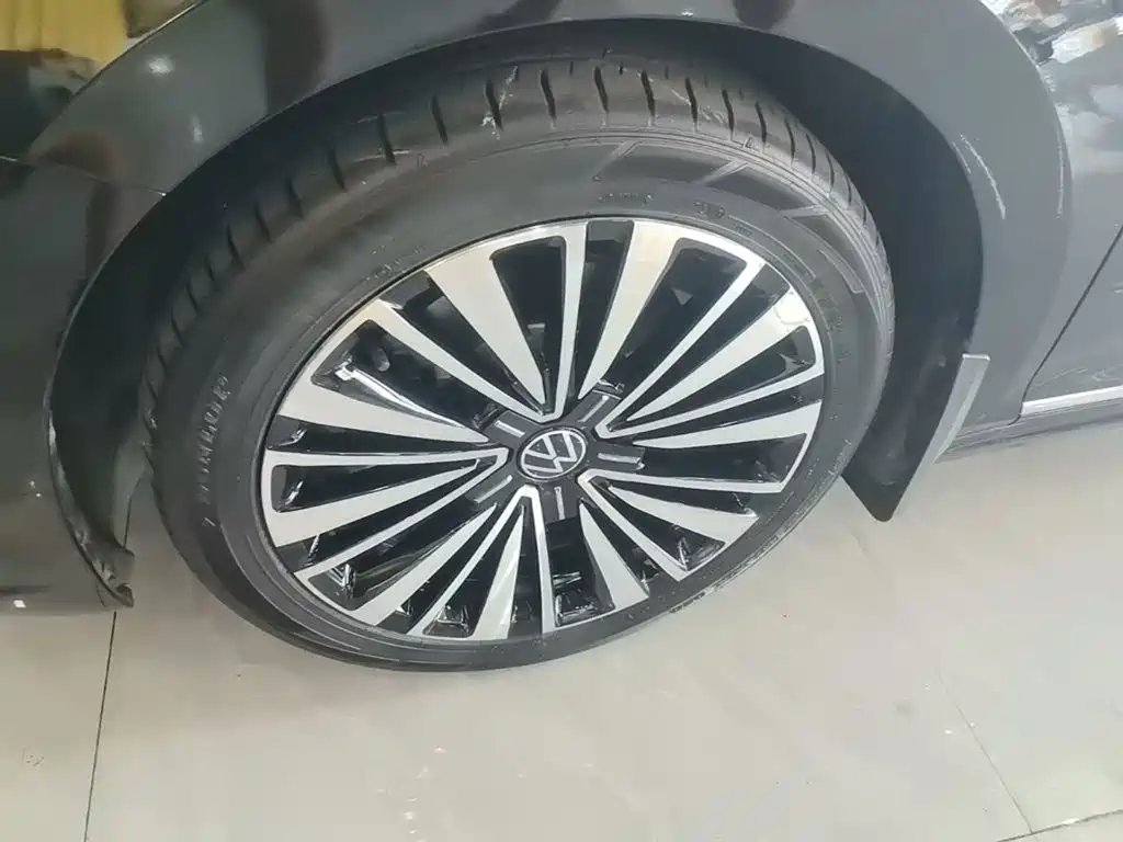 Volkswagen Passat — миниатюра 23