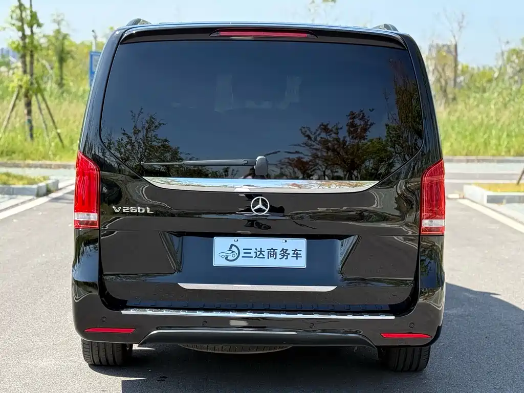 MERCEDES-BENZ V CLASS