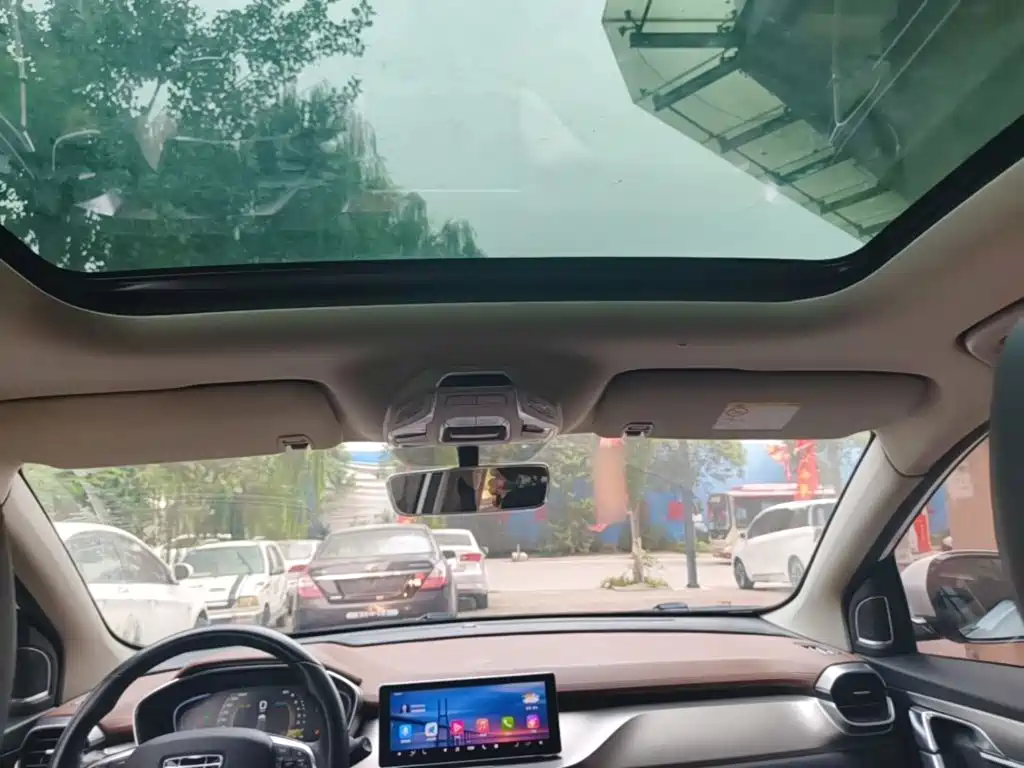 Geely Binyue — миниатюра 18