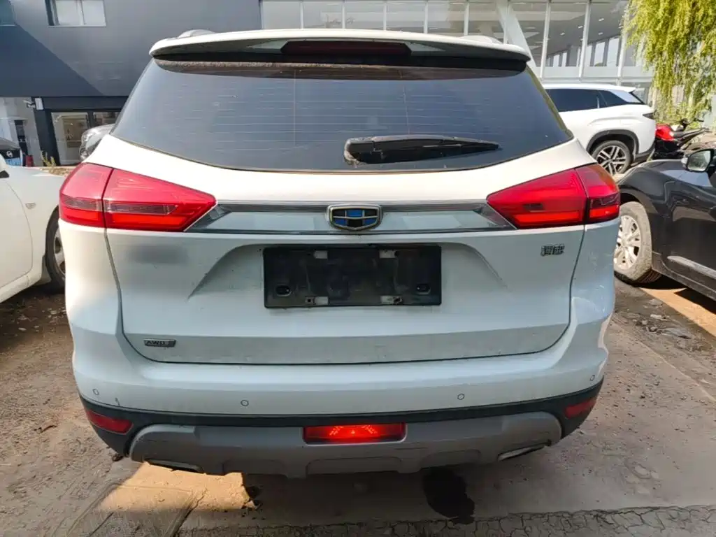 Geely Boyue — миниатюра 6