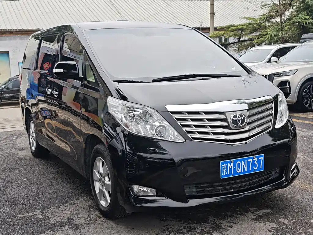 Toyota Alphard 2011 3.5L Luxury