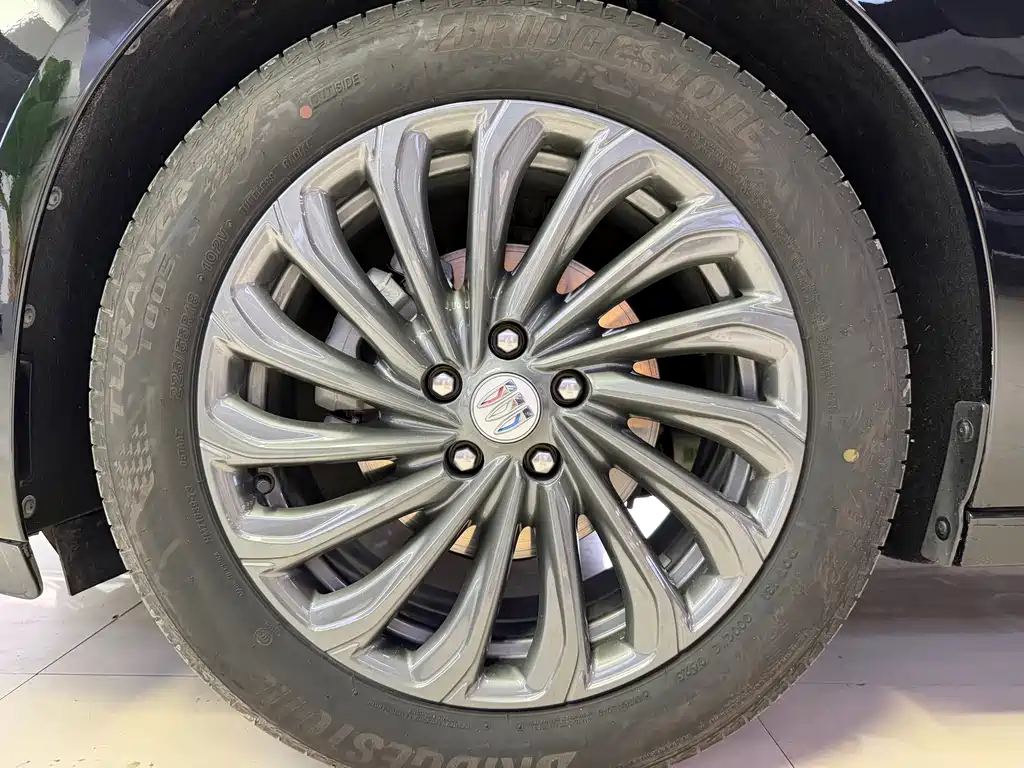 Buick LaCrosse — миниатюра 15