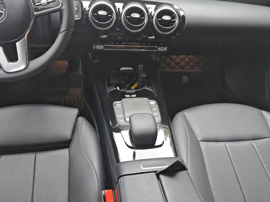 Mercedes-Benz A-Class — миниатюра 16
