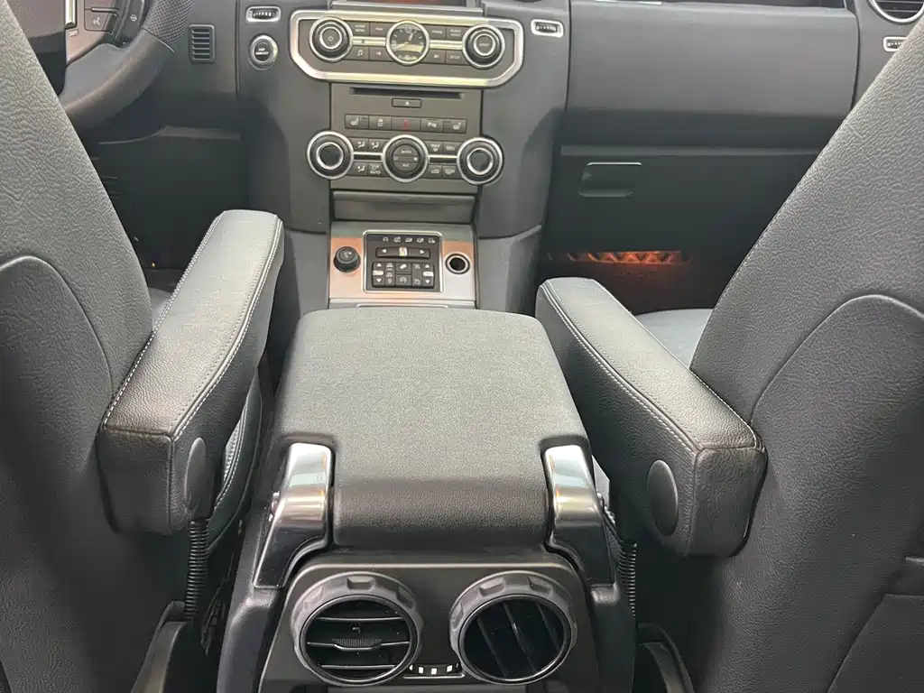 Land Rover Discovery — миниатюра 17