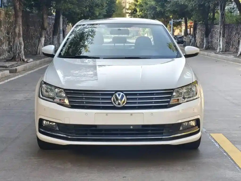 Volkswagen Lavida — миниатюра 2