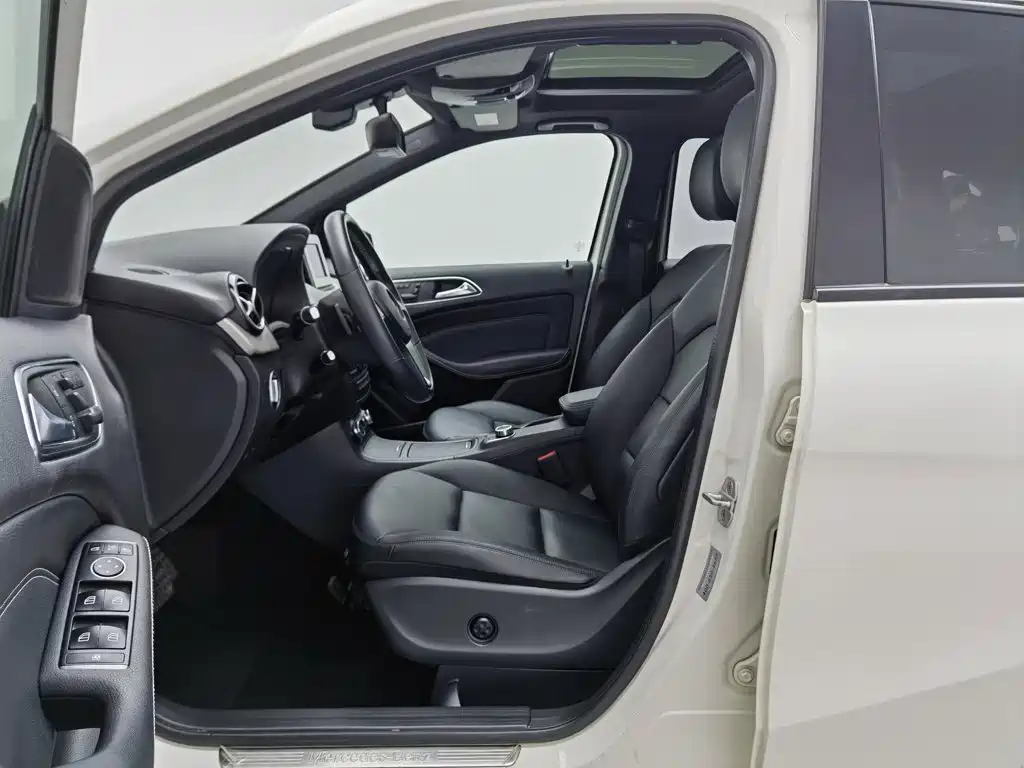 Mercedes-Benz B-Class — миниатюра 10