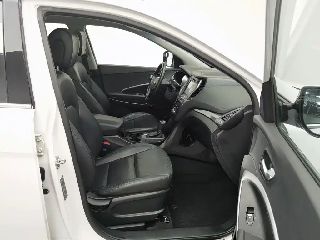 Hyundai Santa Fe — миниатюра 23
