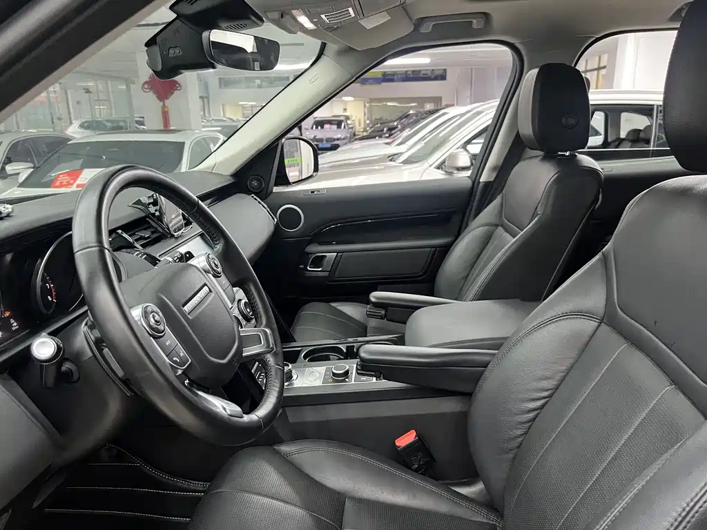 Land Rover Discovery 2018 2.0T SE