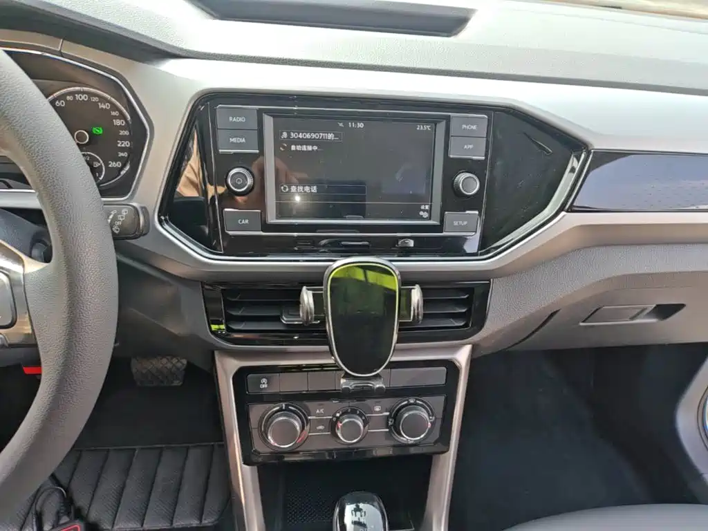 Volkswagen T-Cross — миниатюра 13