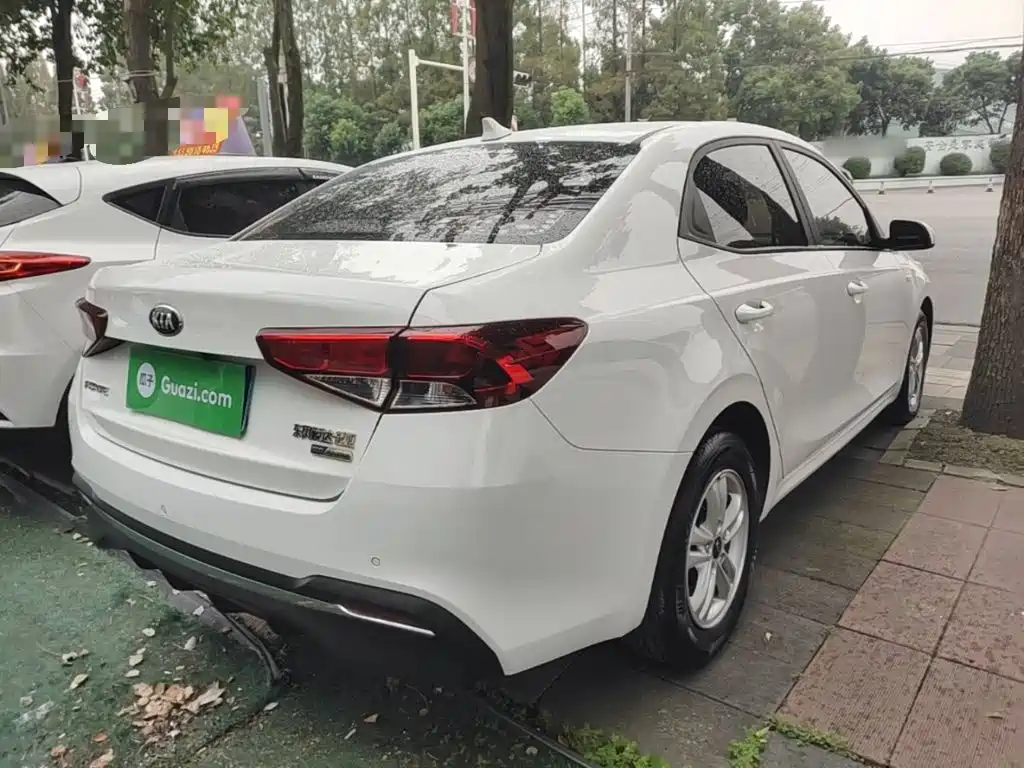 Kia Forte — миниатюра 7