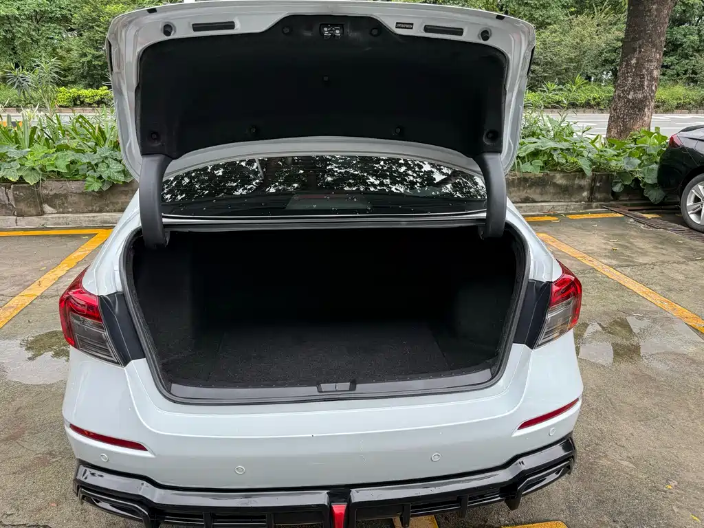Honda Civic 2023 2.0L e:HEV