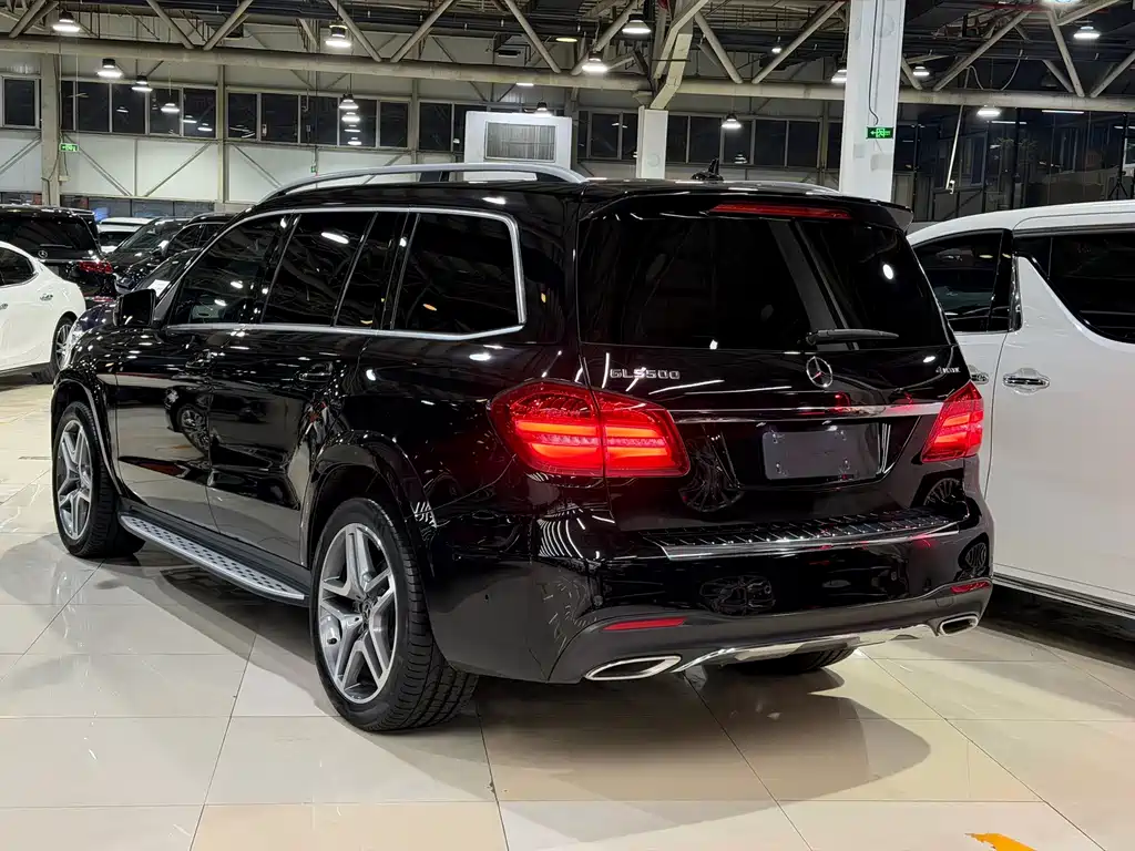 Mercedes-Benz GLS — миниатюра 4