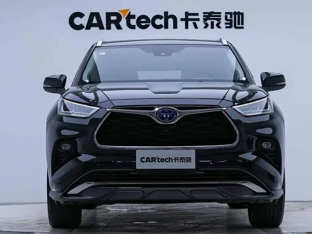 Toyota Highlander 2022 2.5L 7 мест
