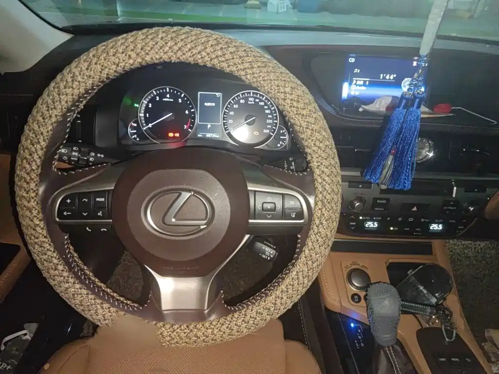Lexus ES — миниатюра 3