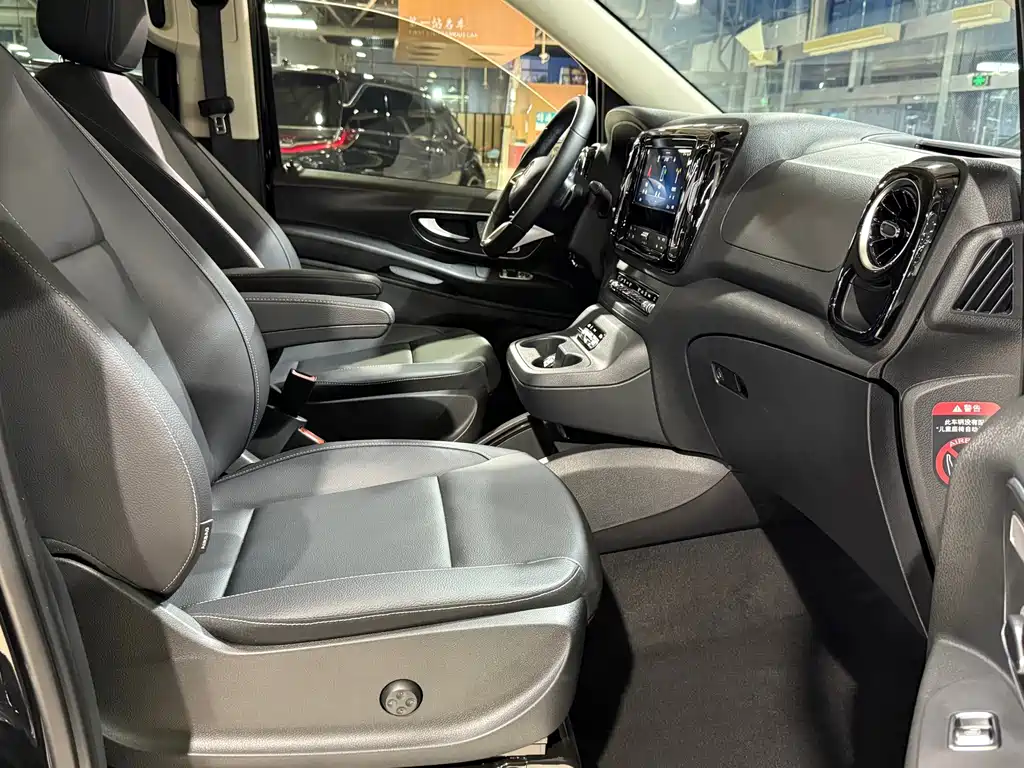 Mercedes-Benz Vito — миниатюра 8
