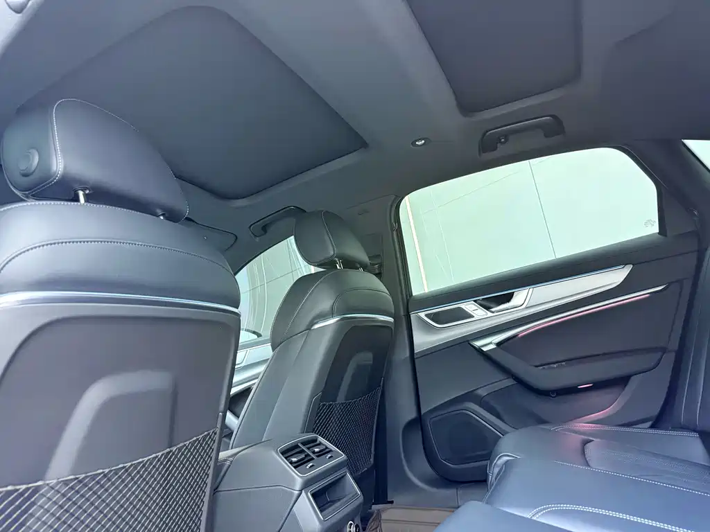 Audi A6L — миниатюра 9