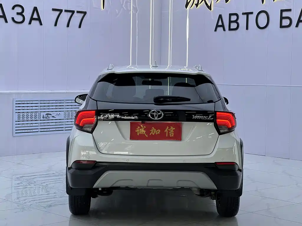 Toyota Yaris L — миниатюра 5