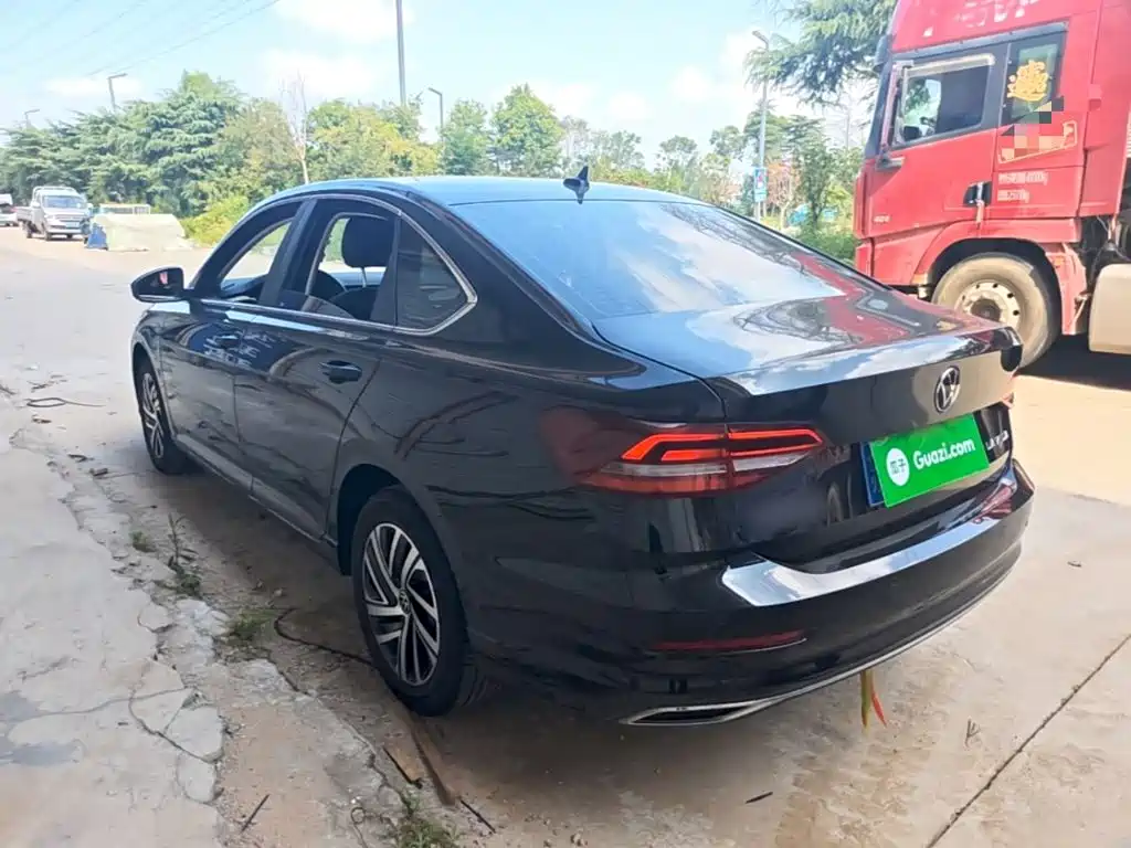 Volkswagen Lavida — миниатюра 5