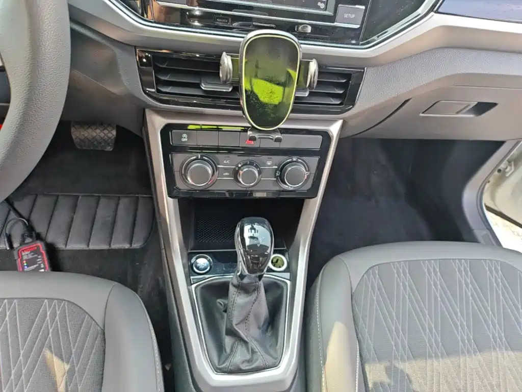 Volkswagen T-Cross — миниатюра 14