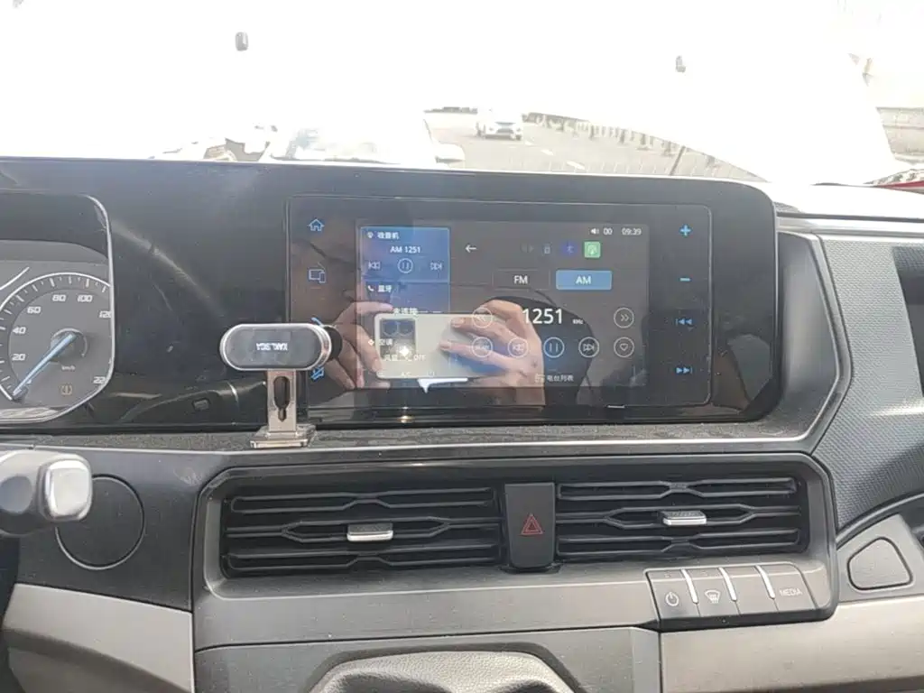 Ford Transit — миниатюра 9