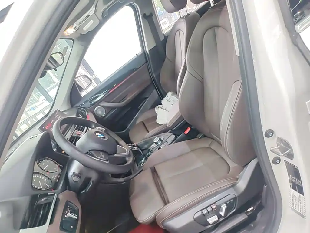 BMW X1 — миниатюра 15