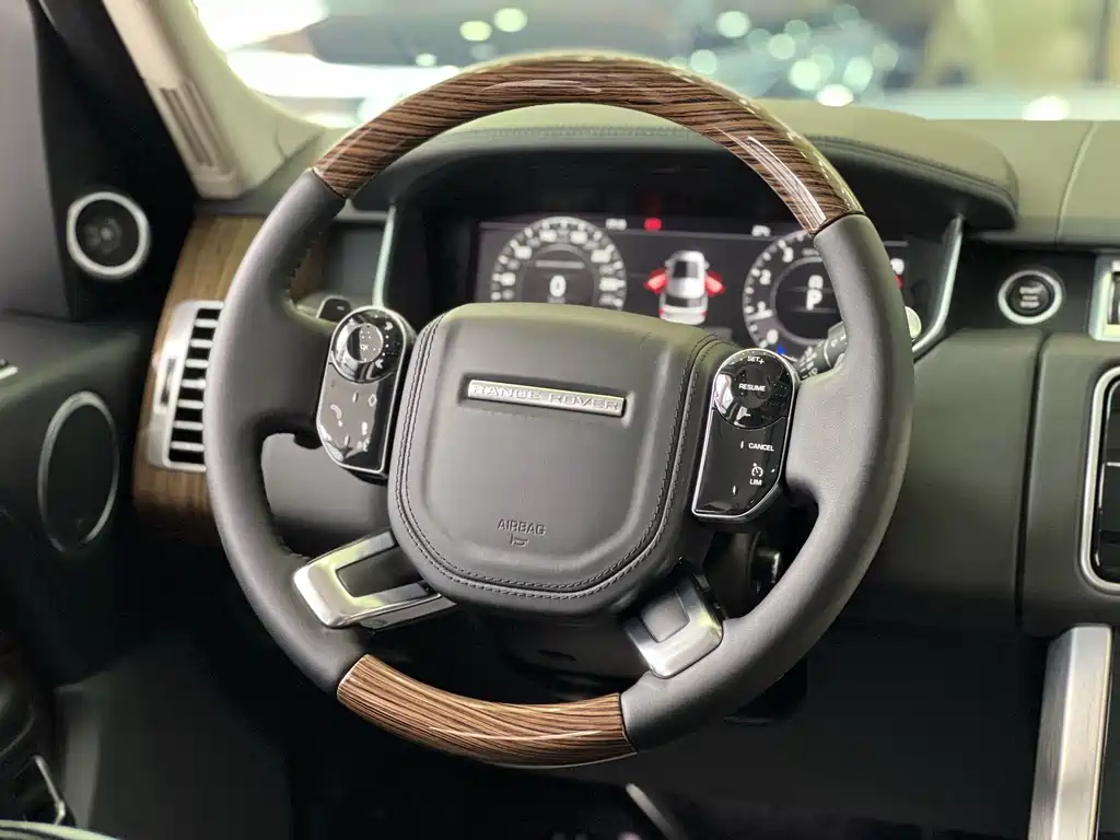 Land Rover Range Rover — миниатюра 7