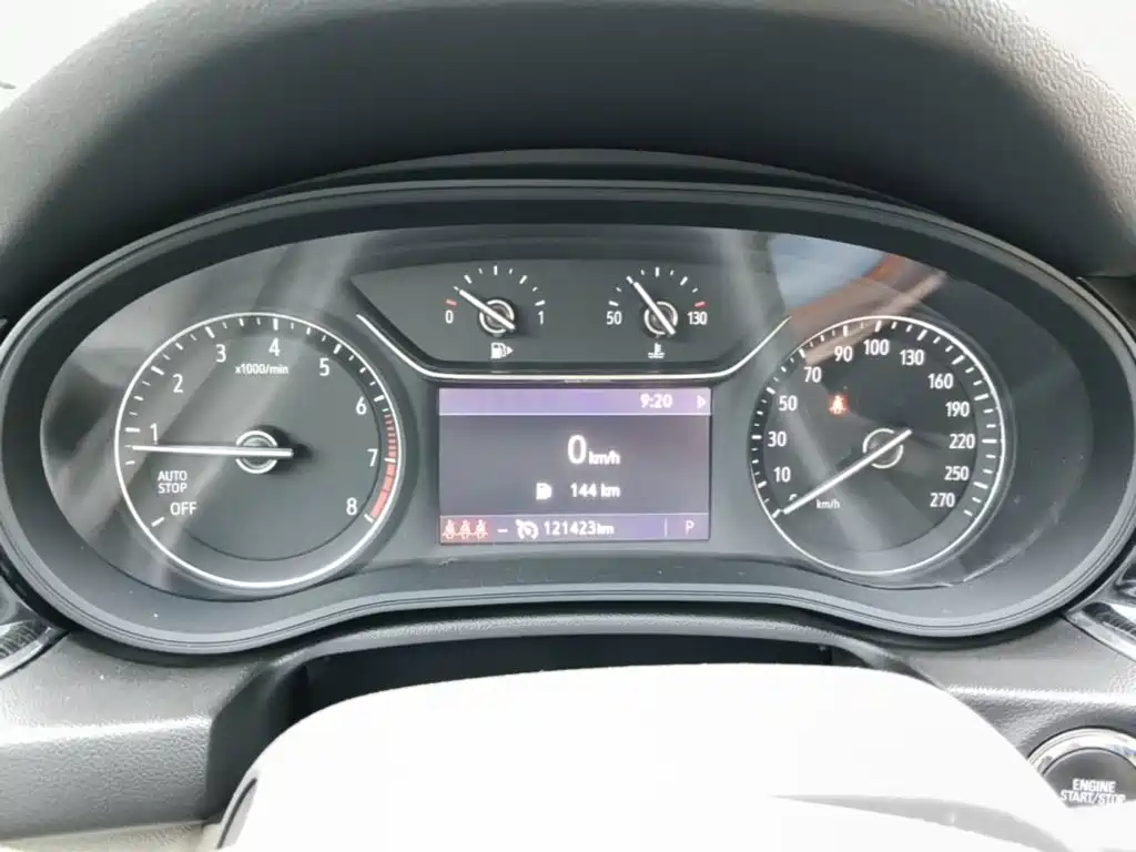 Buick Regal — миниатюра 12