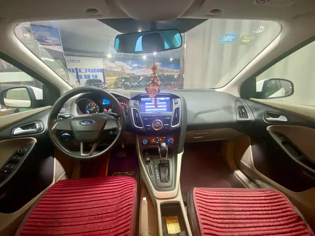 Ford Focus — миниатюра 11