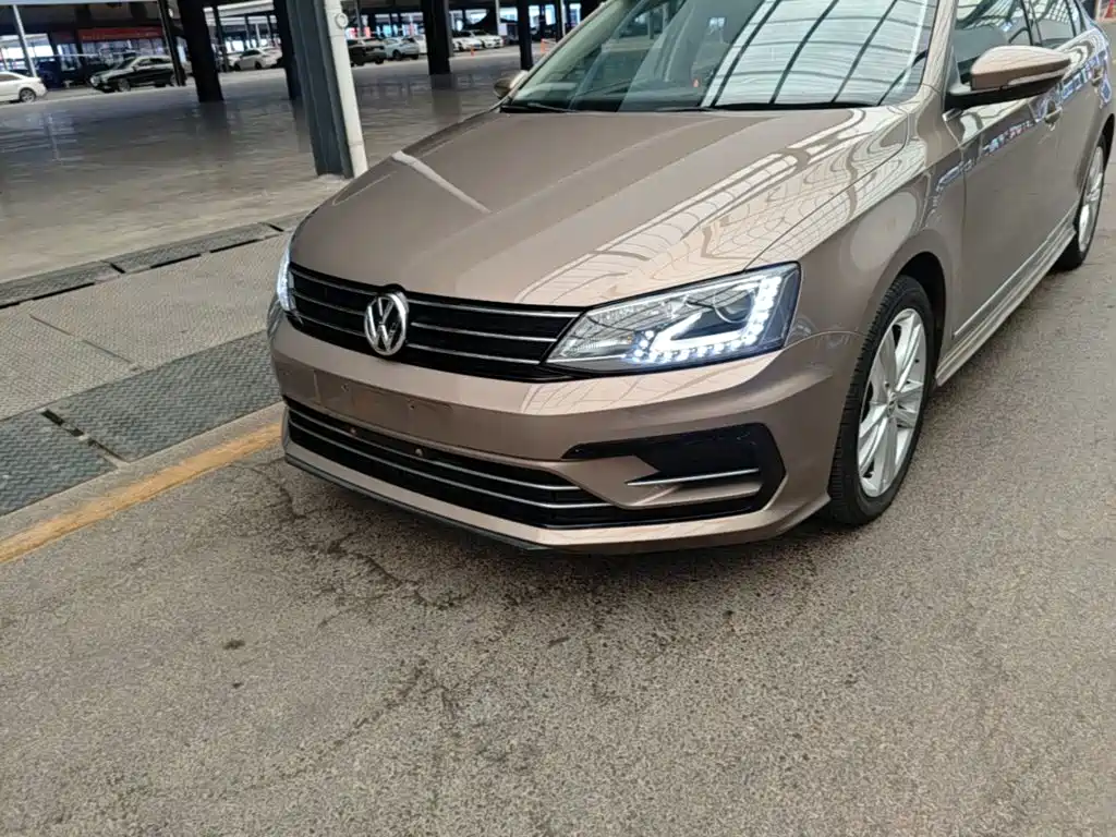 Volkswagen Sagitar — миниатюра 24