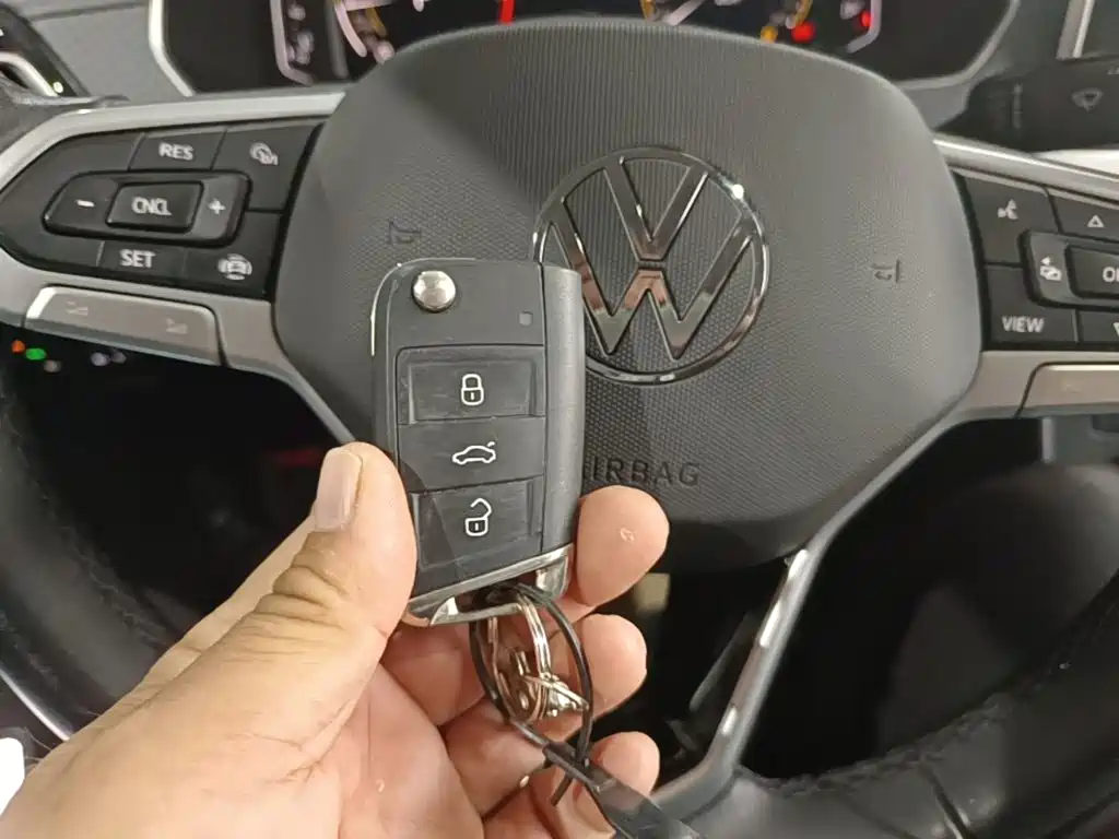 Volkswagen Lavida — миниатюра 9