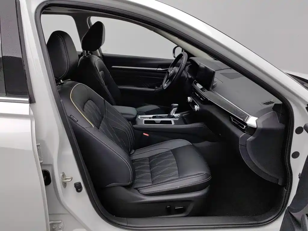 Nissan Teana — миниатюра 23