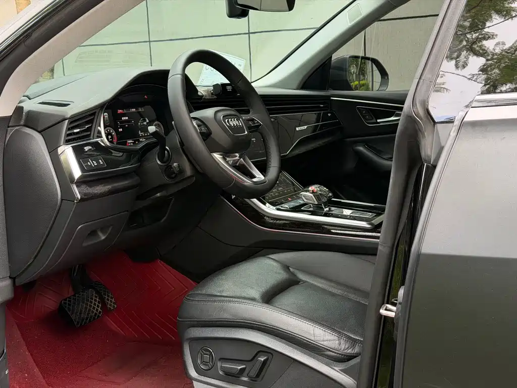 Audi Q8 — миниатюра 9